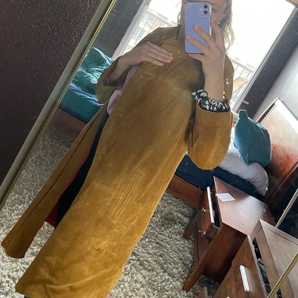 Suede coat - Picture 4 of 12